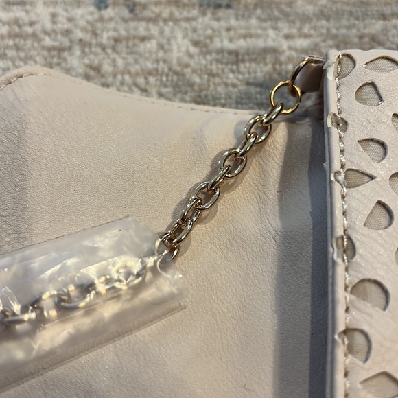 Cream Colored ALDO Purse - Picture 7 of 10